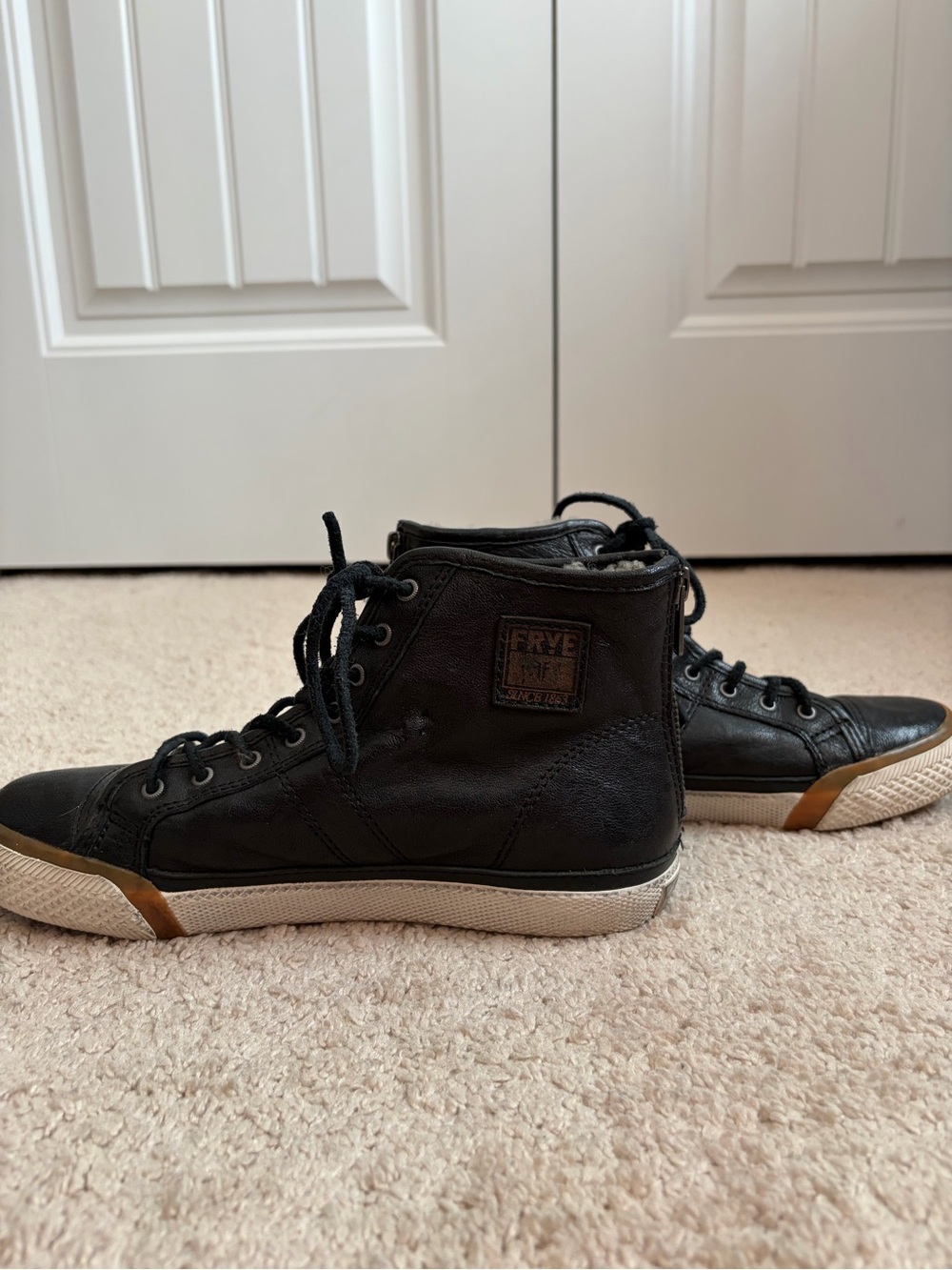 Frye Greene Black Leather Shearling Lined High Back Zip Bootie Sneaker Size 6.5M - Picture 6 of 10